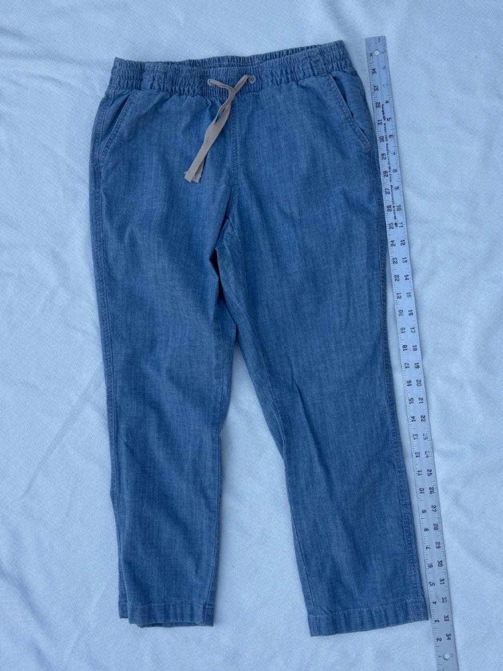 LL Bean, Petite Size 6 - lightweight chambray capri pants